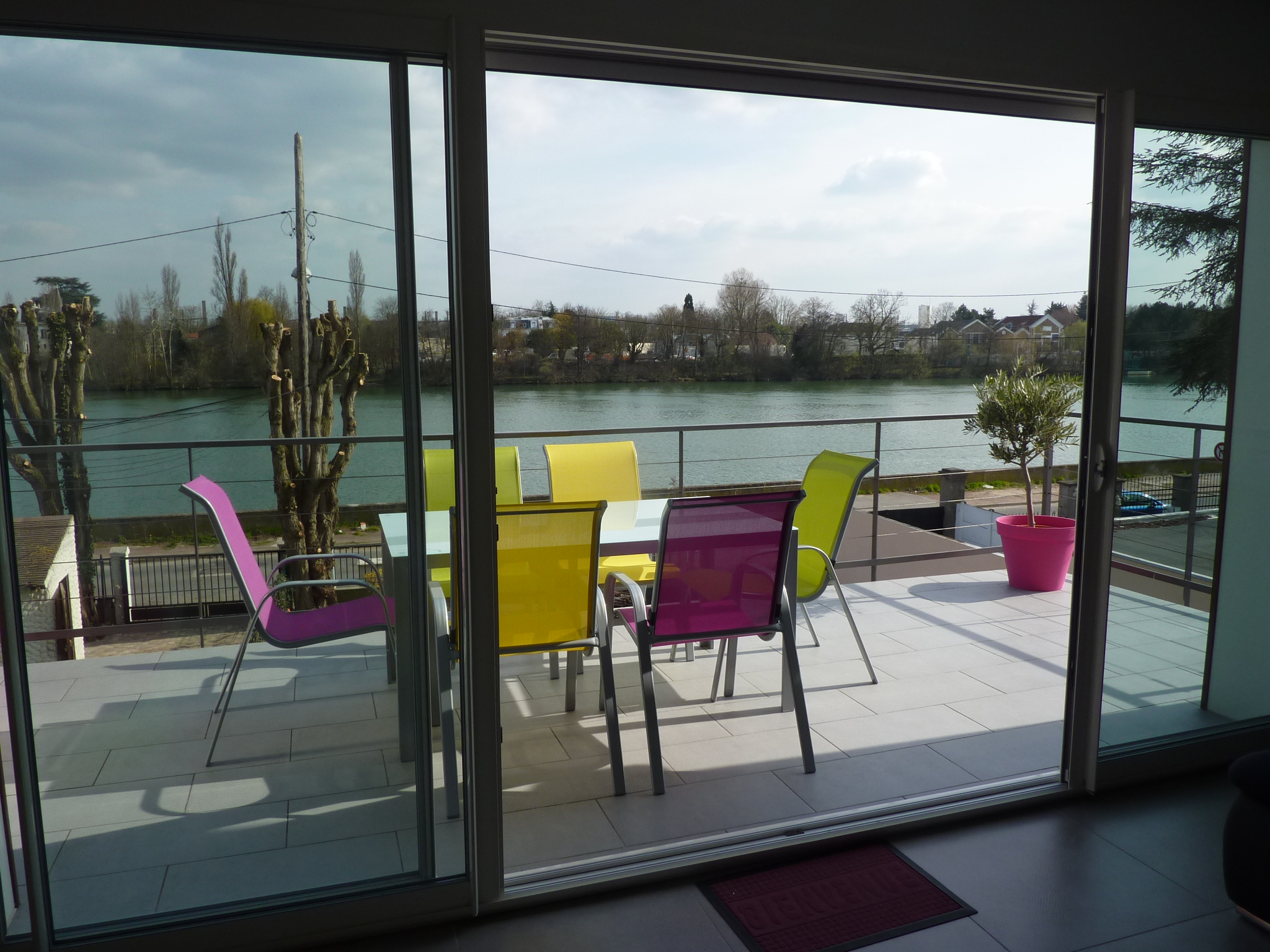 Apartment with private terrace